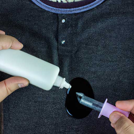 Can Vinegar Remove Super Glue from Clothes